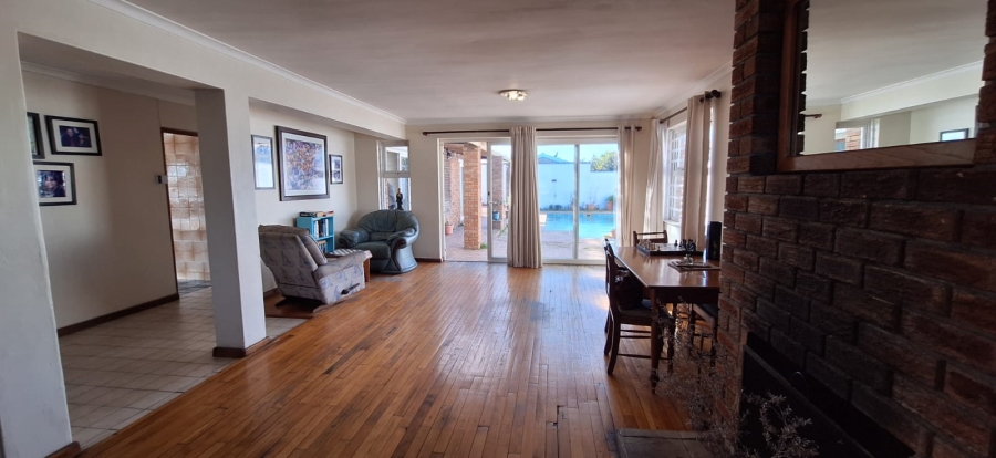 3 Bedroom Property for Sale in Lotus River Western Cape